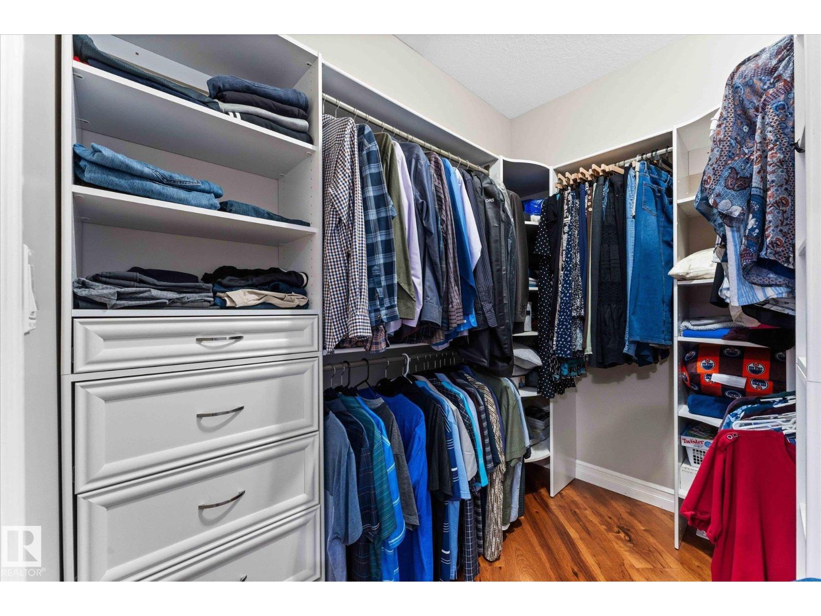 10516 158 ST NW, Edmonton