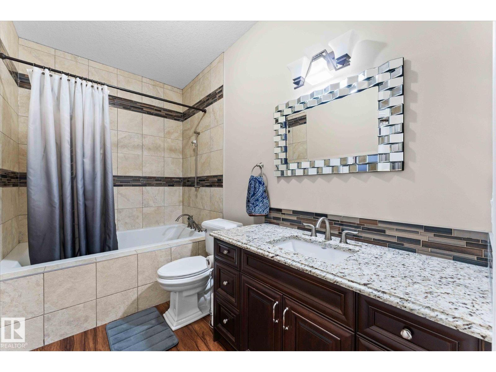 10516 158 ST NW, Edmonton