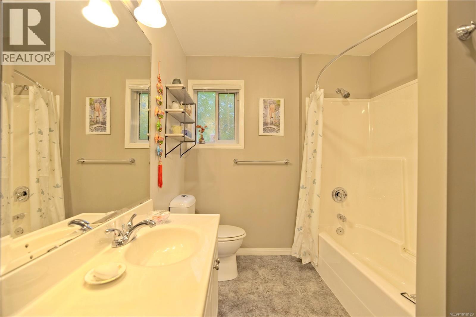 178 ELIZABETH DR - 31