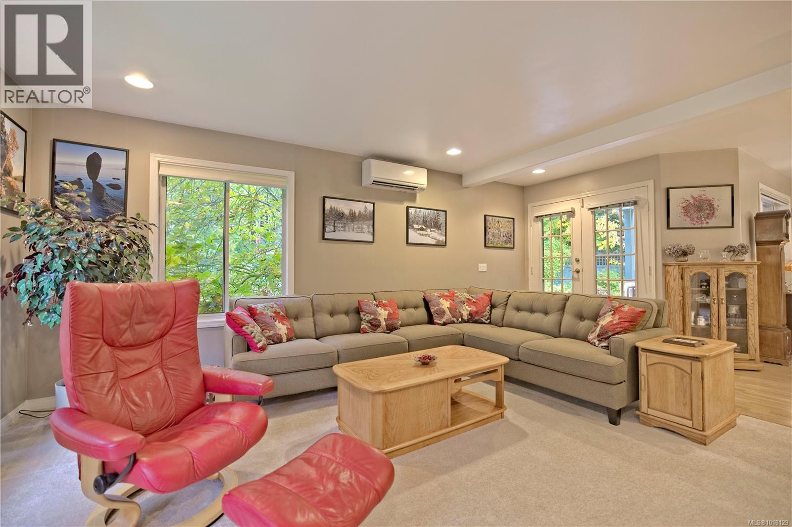 178 ELIZABETH DR - 20