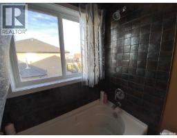 454 Darlington Street E, Yorkton, SK S3N4A1 Photo 22