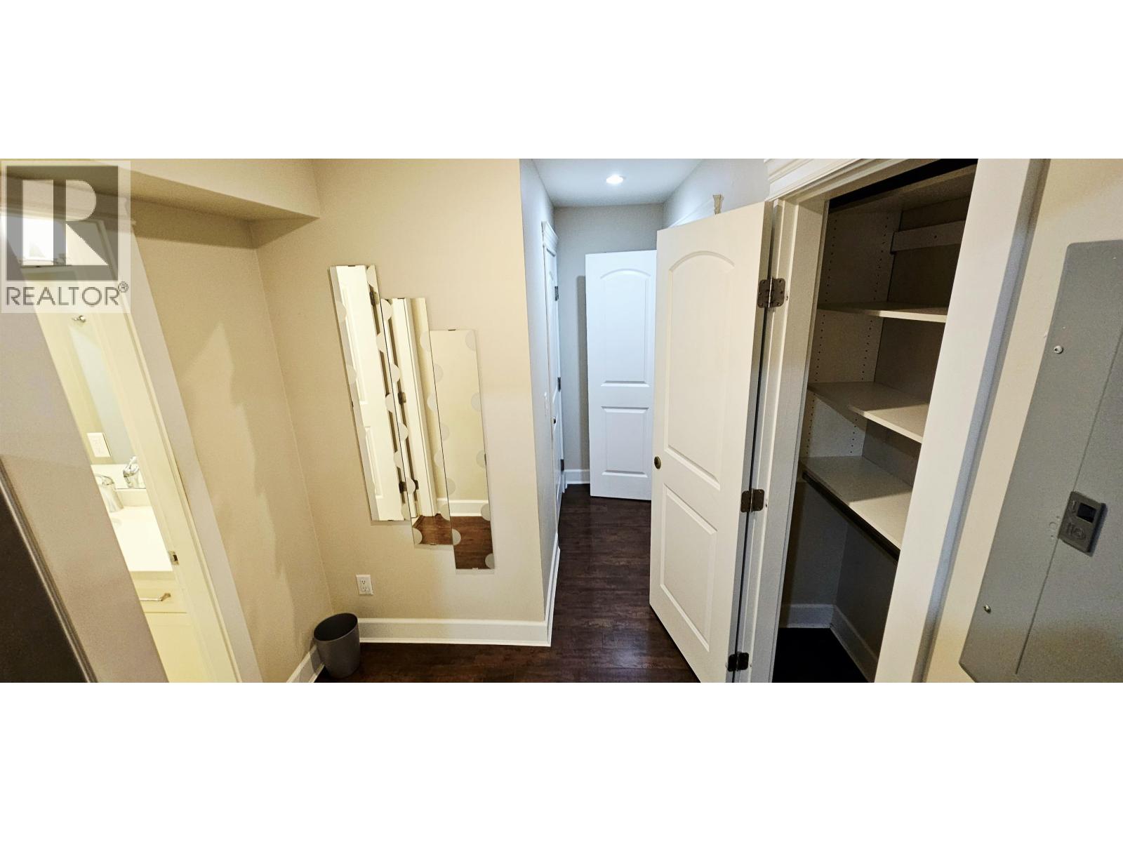 Lower/ Basement-888 CANYON BOULEVARD, North Vancouver