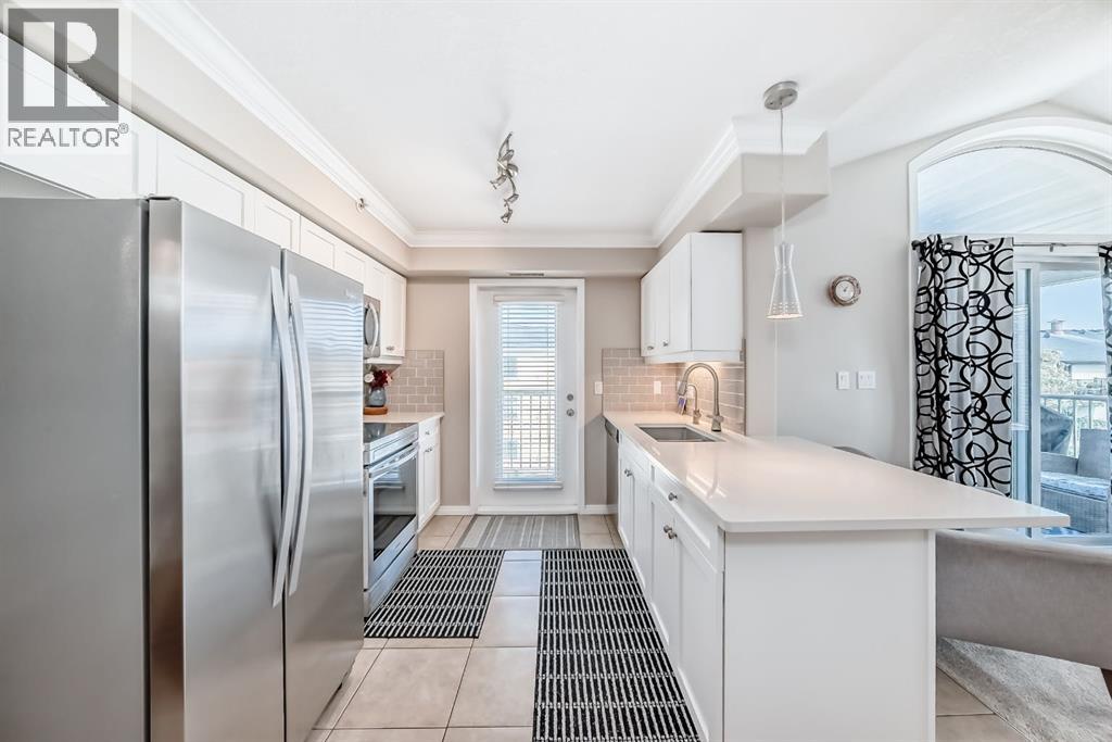 Single Family House for Sale in    Avenue SW Windsor Park Calgary 