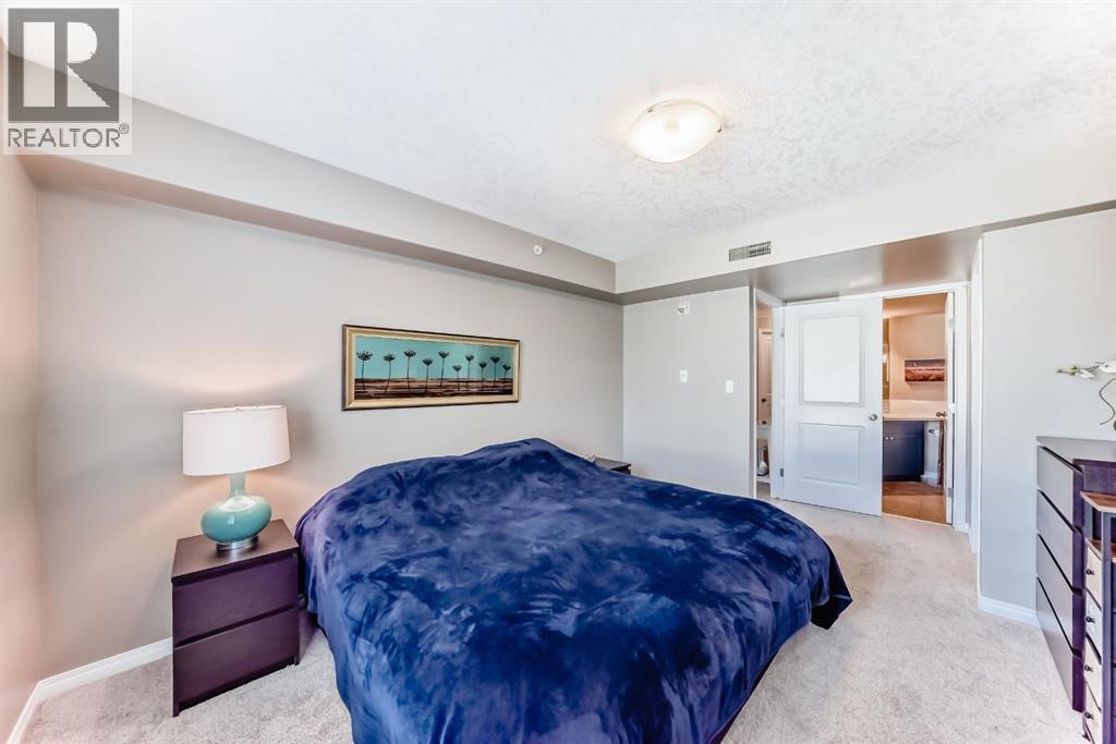 Single Family House for Sale in    Avenue SW Windsor Park Calgary 