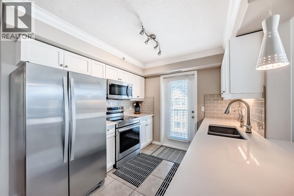 Single Family House for Sale in    Avenue SW Windsor Park Calgary 