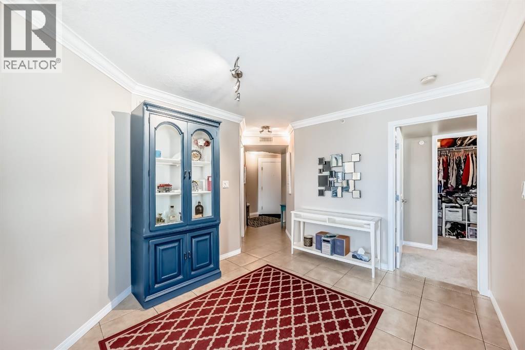 Single Family House for Sale in    Avenue SW Windsor Park Calgary 