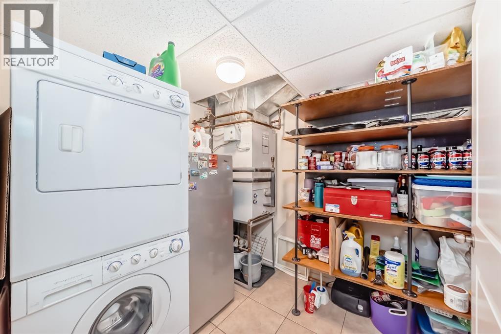 Single Family House for Sale in    Avenue SW Windsor Park Calgary 