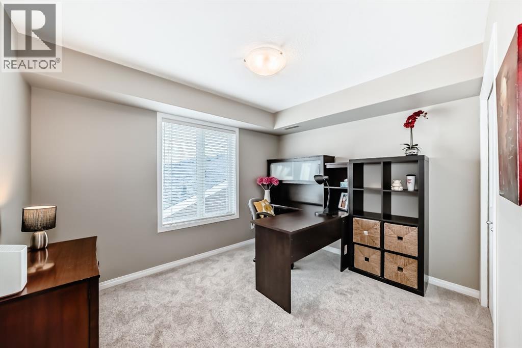 Single Family House for Sale in    Avenue SW Windsor Park Calgary 