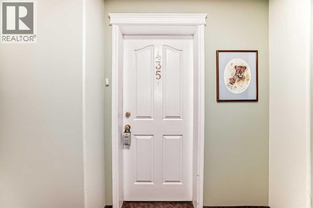 Single Family House for Sale in   Manora Place NE Marlborough Park Calgary 