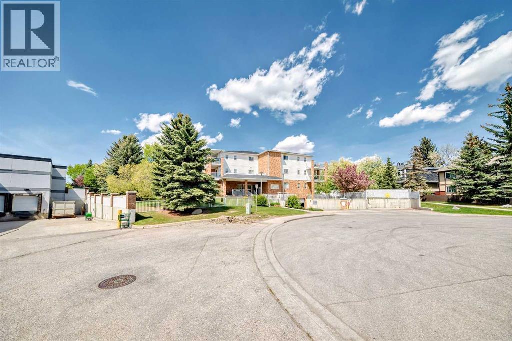 Single Family House for Sale in   Manora Place NE Marlborough Park Calgary 