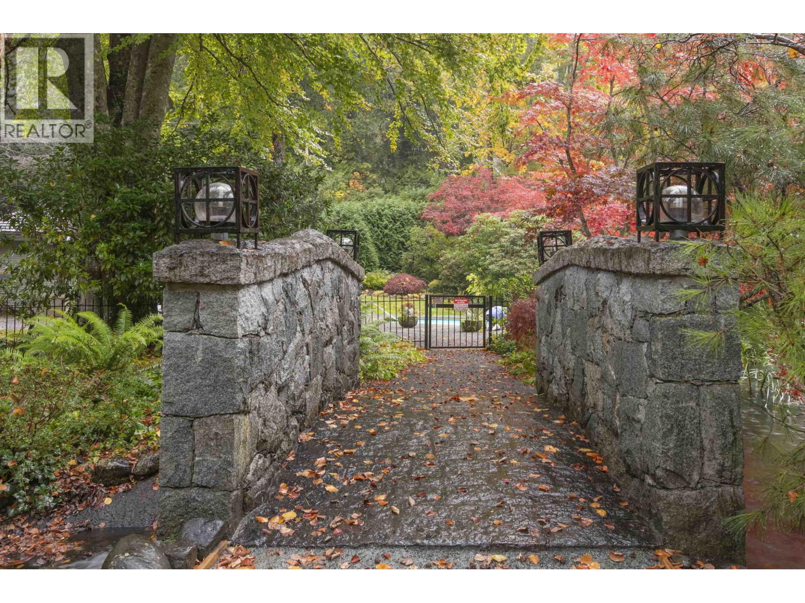 6960 ODLUM COURT, West Vancouver