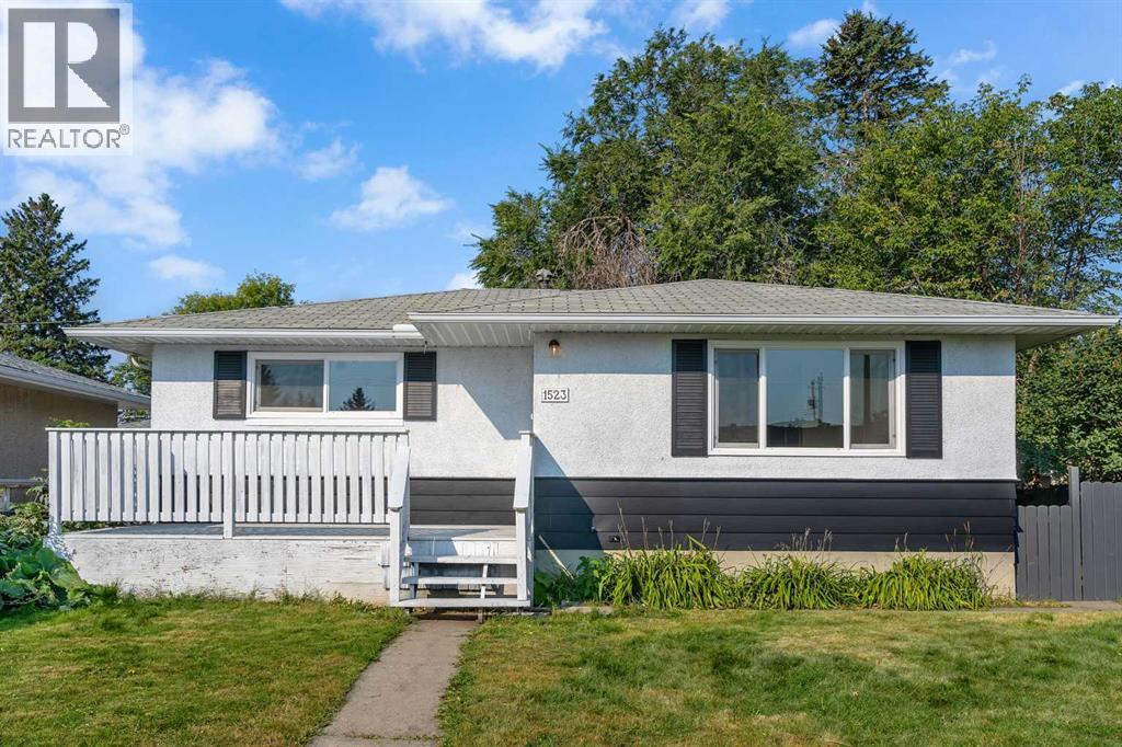 1523 48 Street SE, Calgary, Alberta