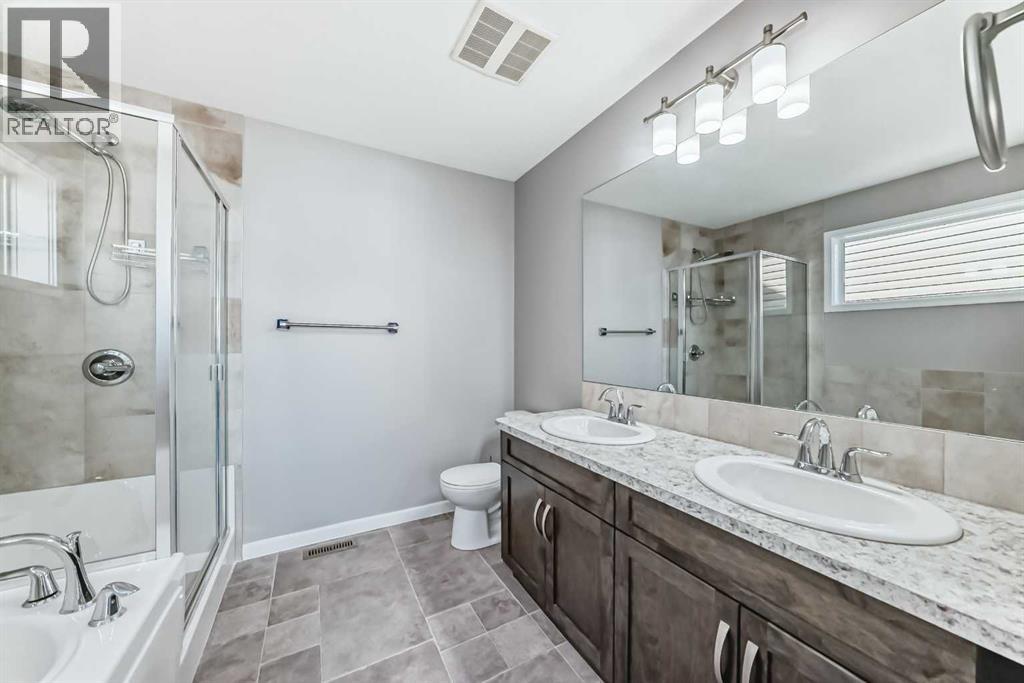 Single Family House for Sale in  Auburn Crest Way SE Auburn Bay Calgary 