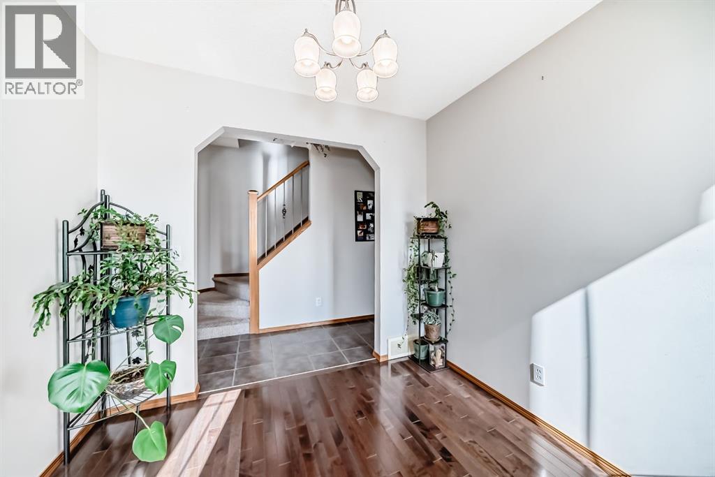 Single Family House for Sale in  Chaparral Ridge Circle SE Chaparral Calgary 