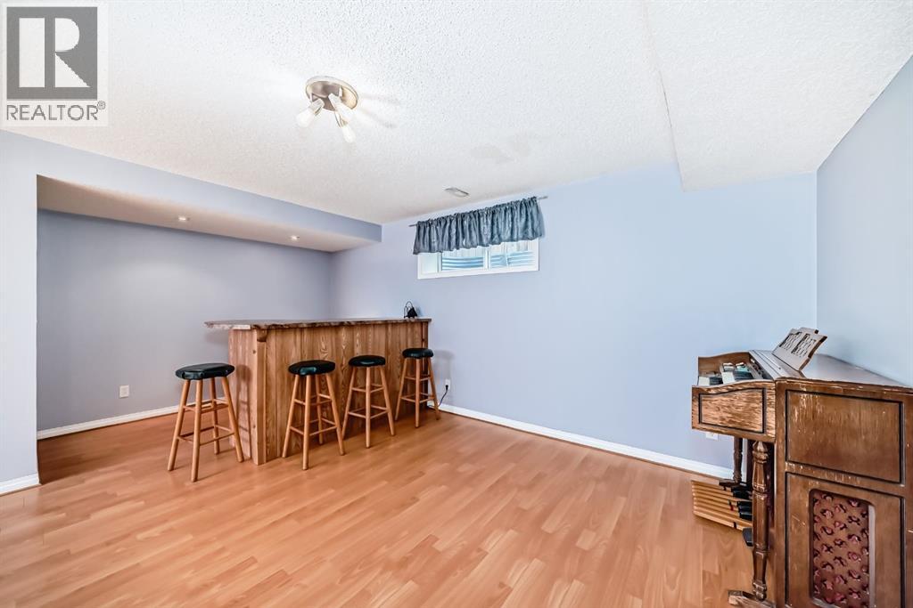 Single Family House for Sale in  Chaparral Ridge Circle SE Chaparral Calgary 