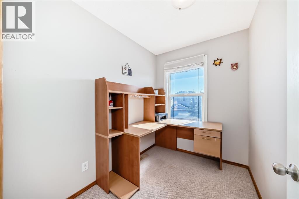 Single Family House for Sale in  Chaparral Ridge Circle SE Chaparral Calgary 