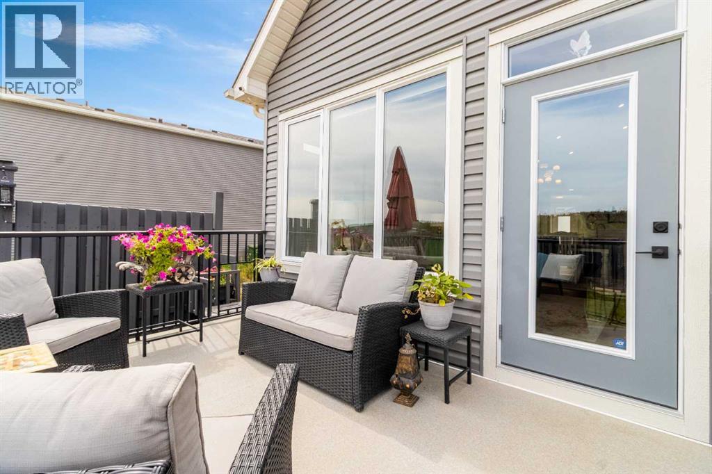 Single Family House Bungalow for Sale in  Wolf Hollow Manor SE Wolf Willow Calgary 