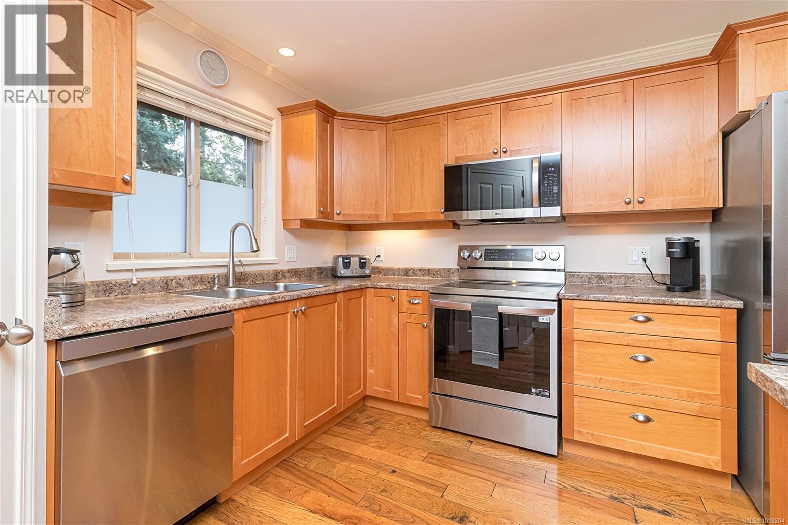 1747 Whiffin Spit Rd, Sooke