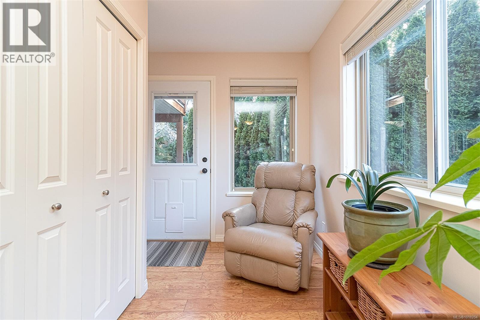 1747 Whiffin Spit Rd, Sooke