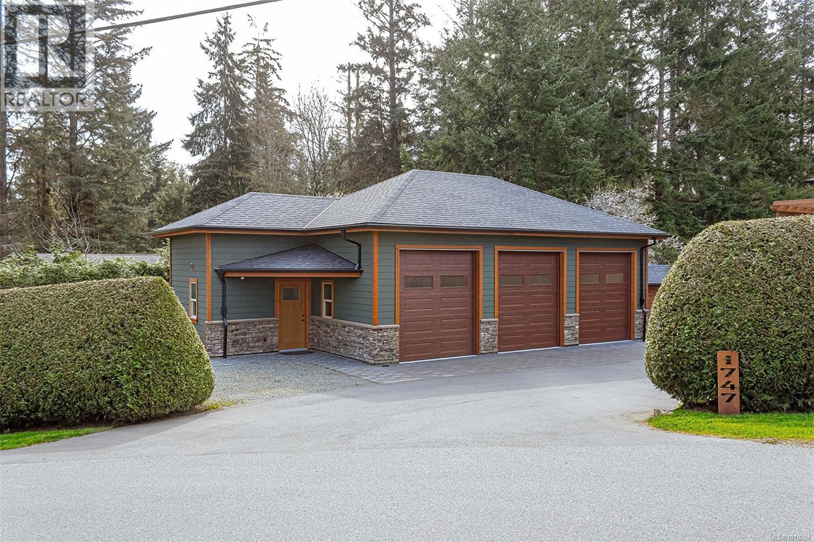 1747 Whiffin Spit Rd, Sooke