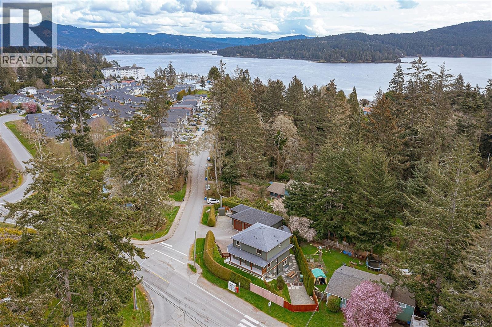1747 Whiffin Spit Rd, Sooke