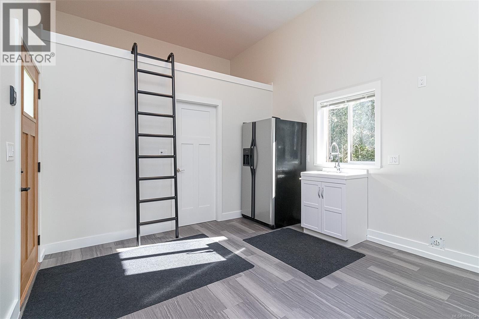 1747 Whiffin Spit Rd, Sooke