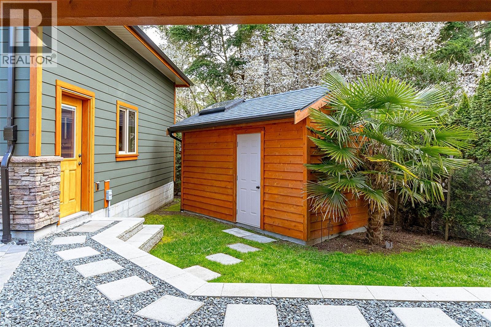 1747 Whiffin Spit Rd, Sooke