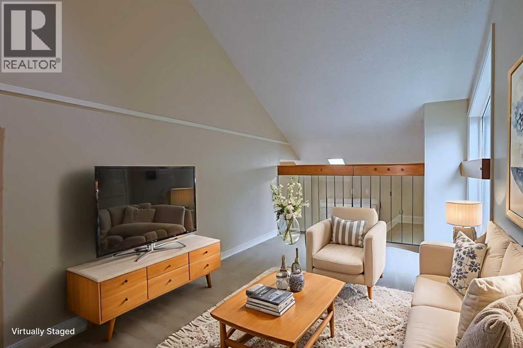 Single Family House 4 Level for Sale in    Street NW Varsity Calgary 
