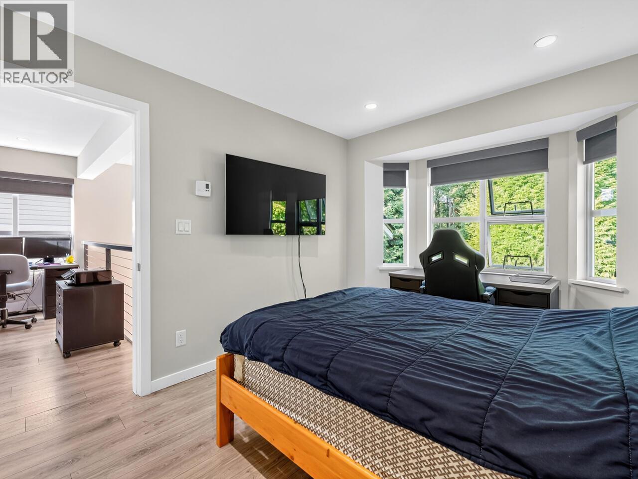 52 650 ROCHE POINT DRIVE, North Vancouver