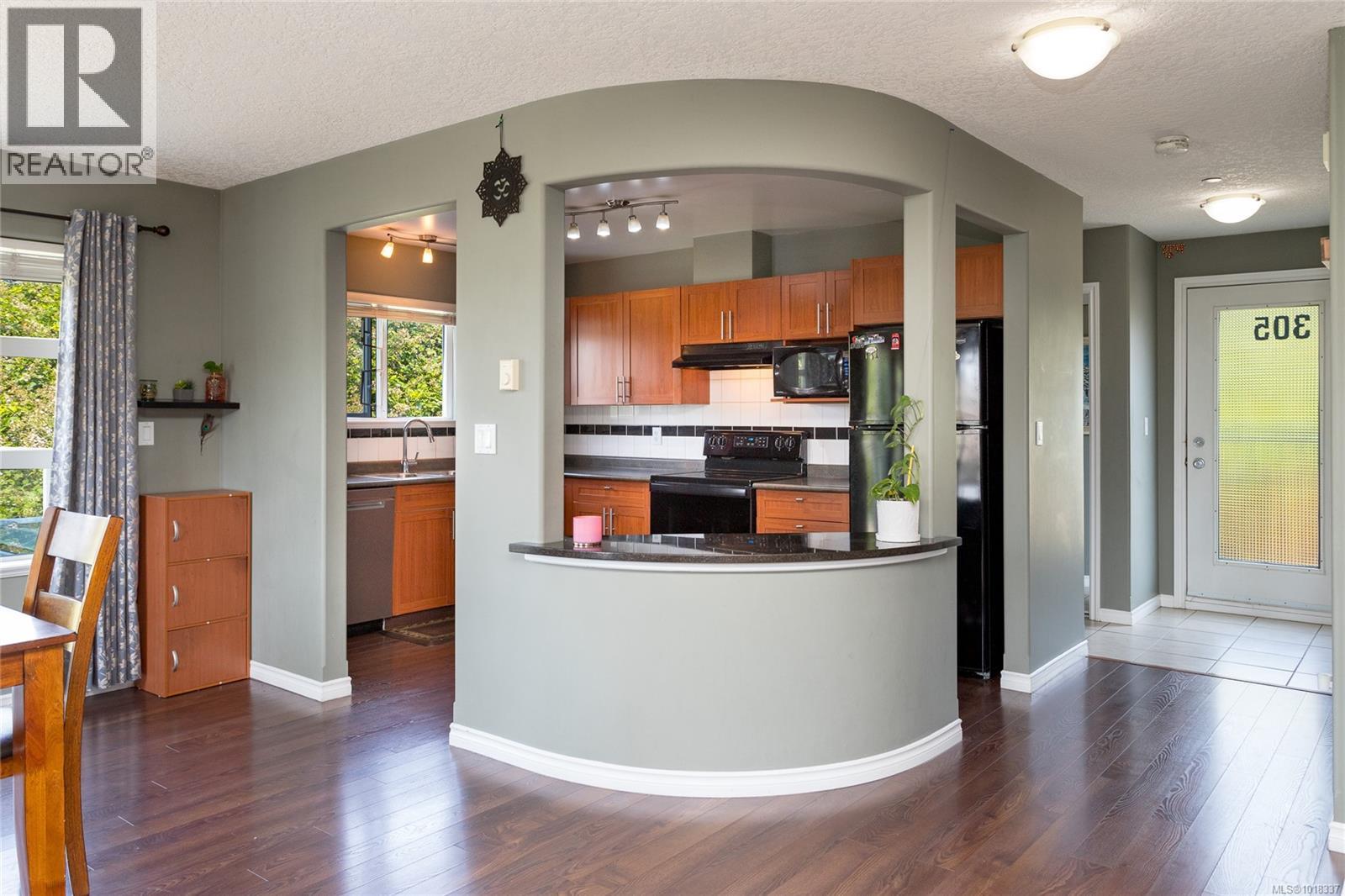 #305 908 BROCK AVE - 16