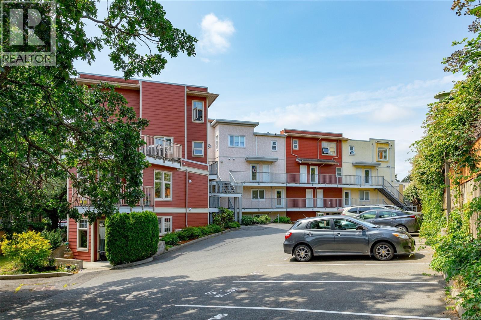 #305 908 BROCK AVE - 2
