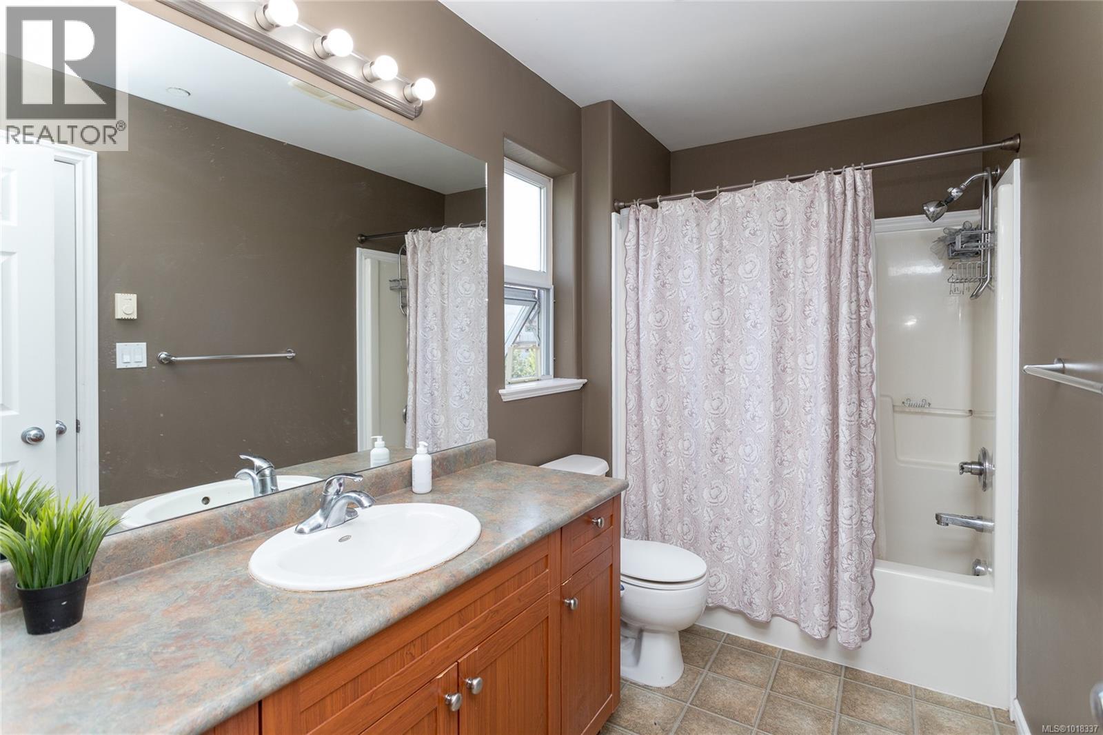 #305 908 BROCK AVE - 26