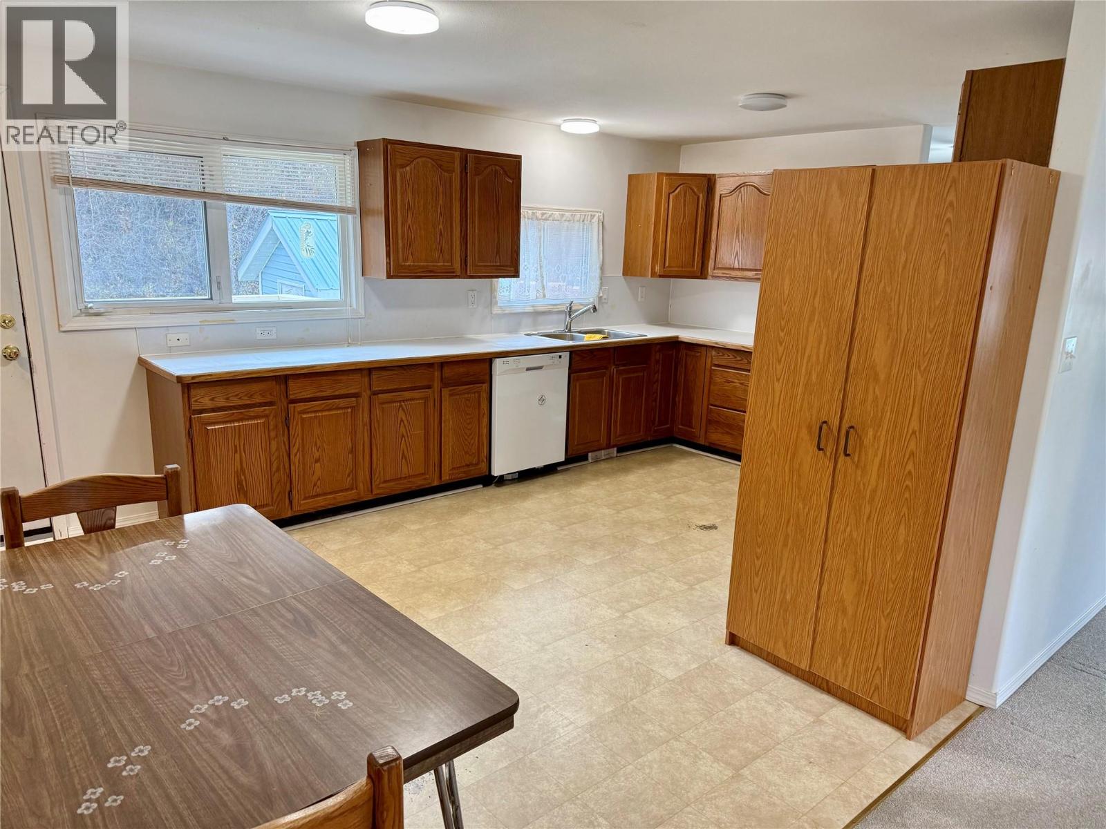 442 N. KIMBERLEY Avenue, Greenwood