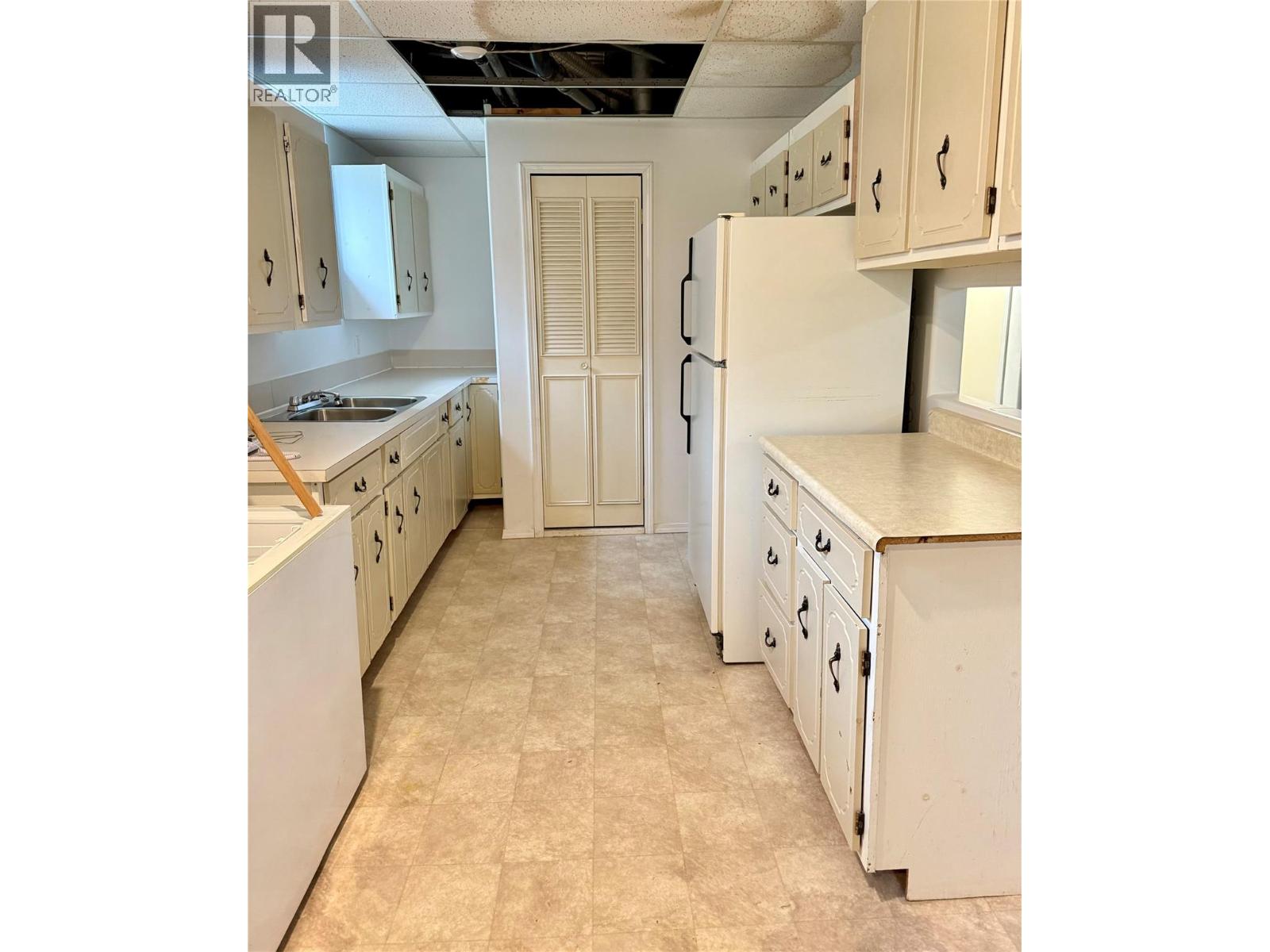 442 N. KIMBERLEY Avenue, Greenwood