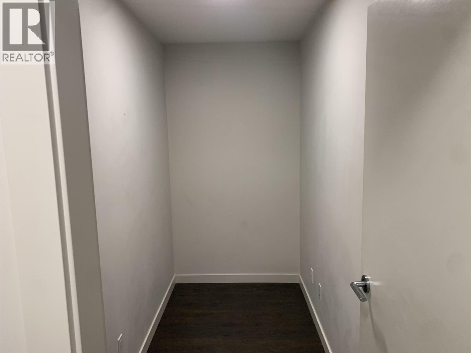 410 1673 LLOYD AVENUE, North Vancouver