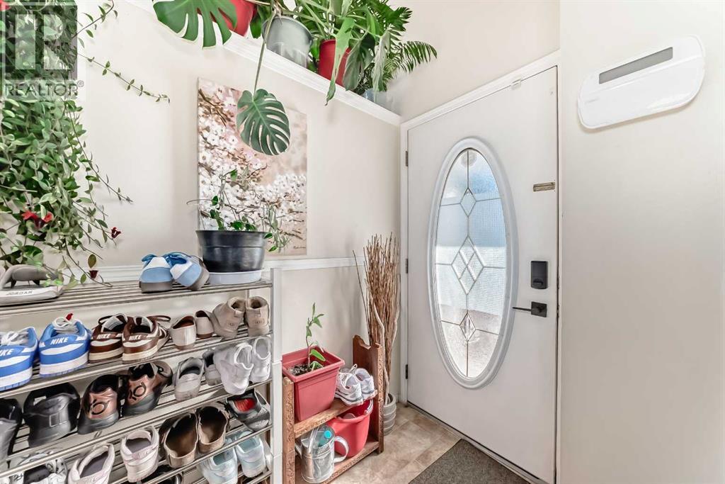 Single Family House Bi-level for Sale in  Taradale Drive NE Taradale Calgary 