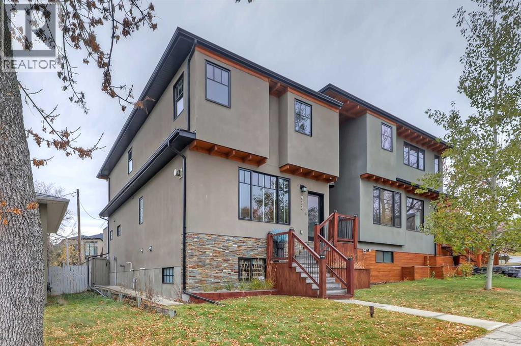 Single Family House for Sale in   Street NW Parkdale Calgary 