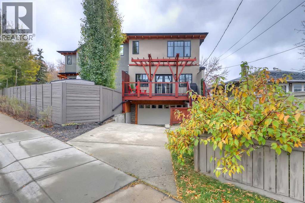 Single Family House for Sale in   Street NW Parkdale Calgary 
