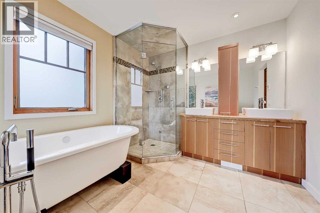 Single Family House for Sale in   Street NW Parkdale Calgary 