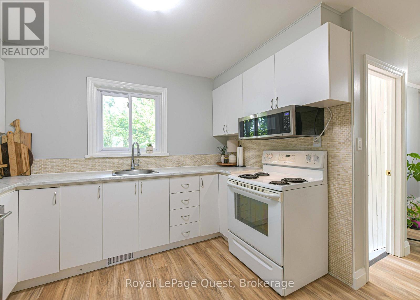 401 MISSISSAGA STREET W - 30