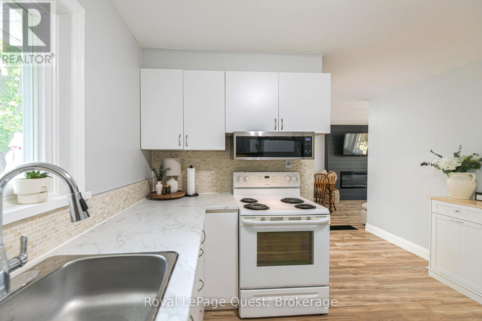 401 MISSISSAGA STREET W - 31