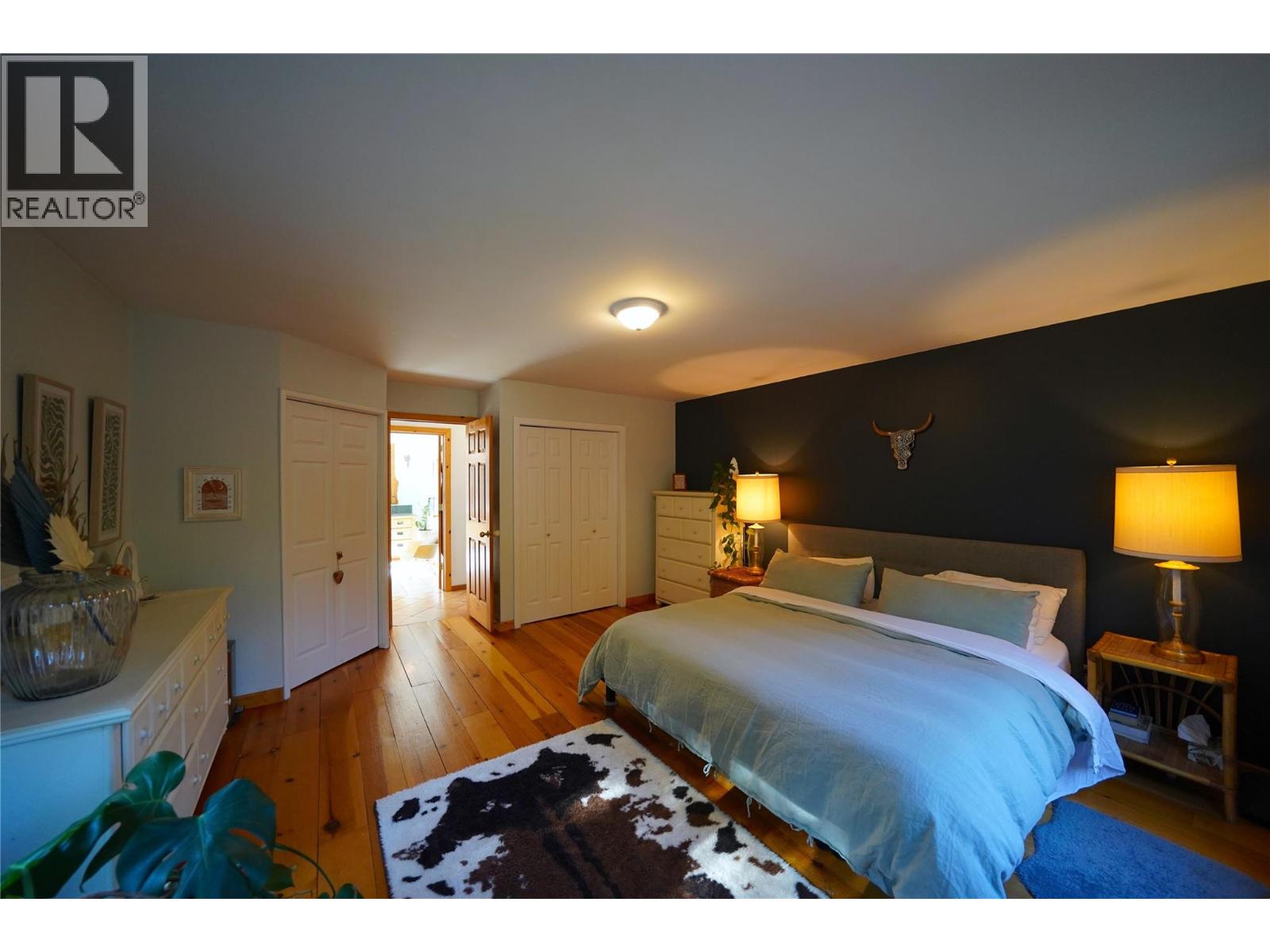 230 Rainbow Ridge Road, Procter