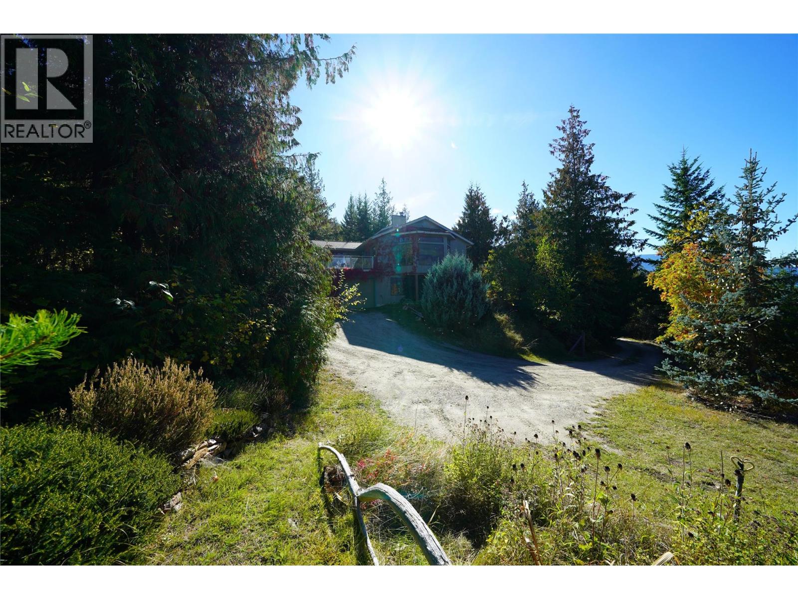 230 Rainbow Ridge Road, Procter