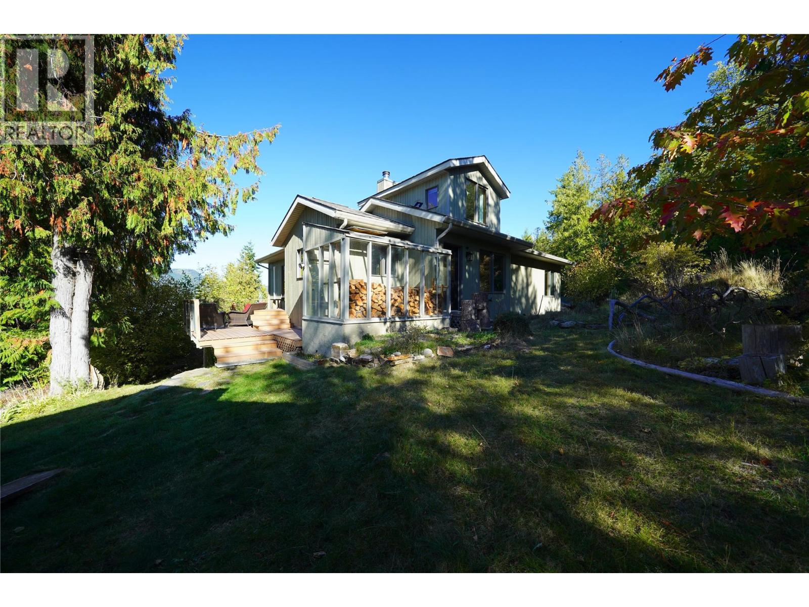 230 Rainbow Ridge Road, Procter