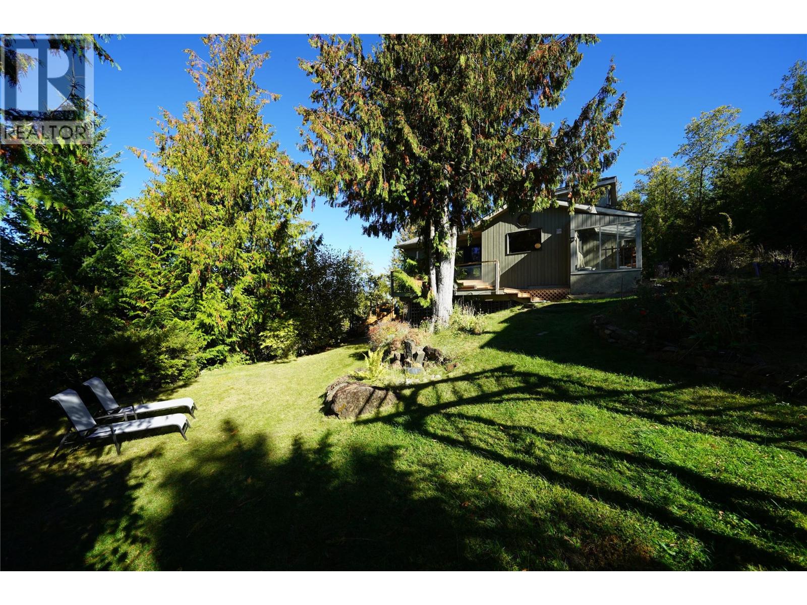 230 Rainbow Ridge Road, Procter