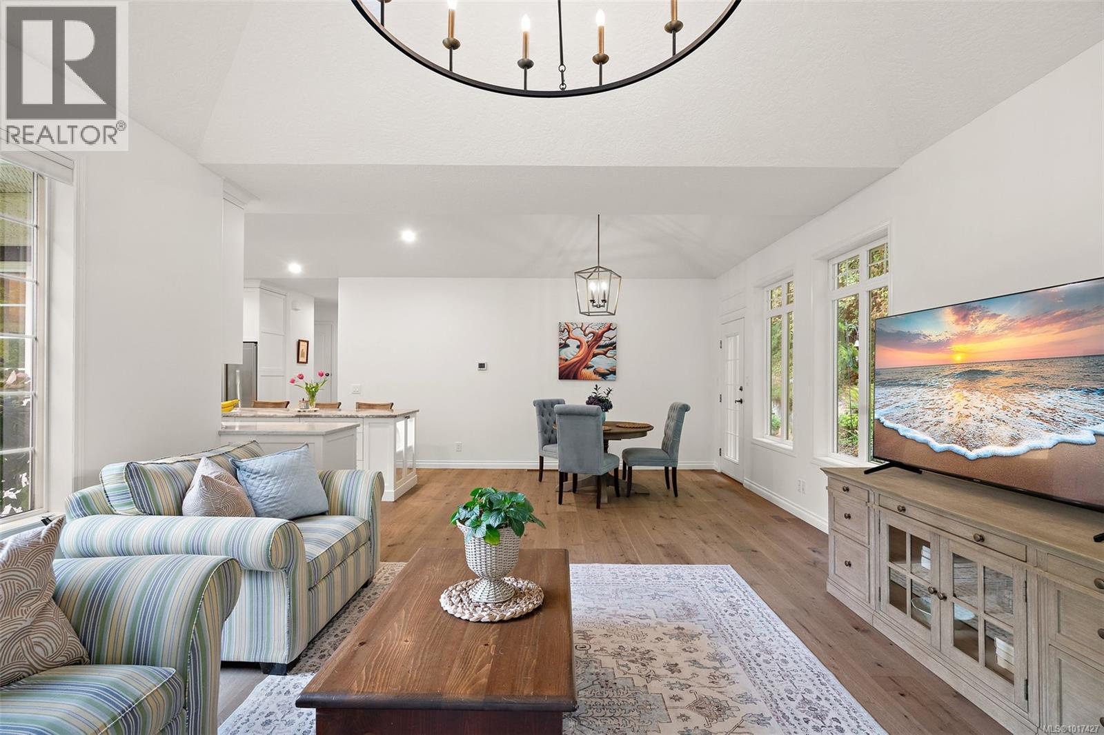 11327 Nitinat Rd, North Saanich