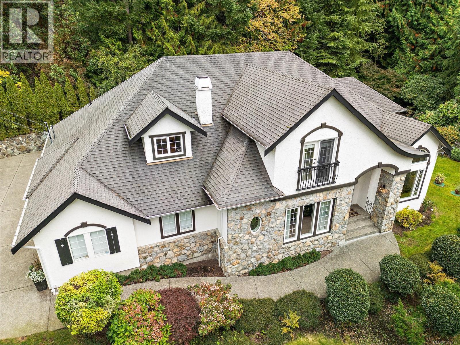 11327 Nitinat Rd, North Saanich