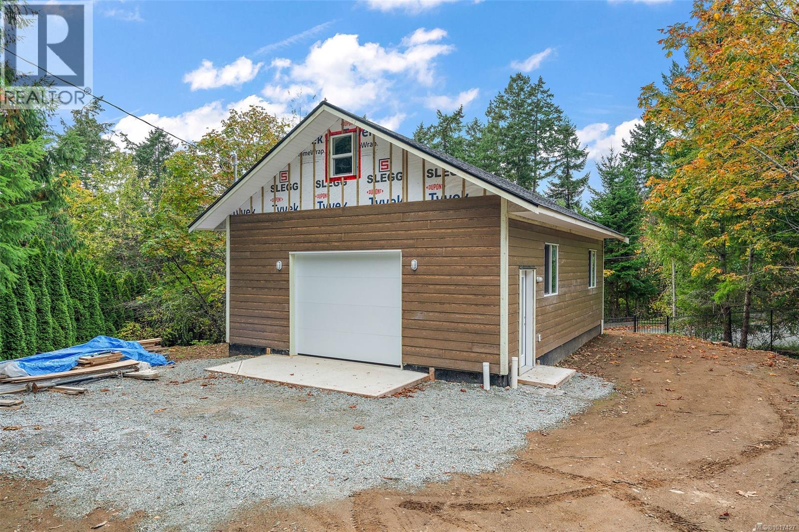 11327 Nitinat Rd, North Saanich