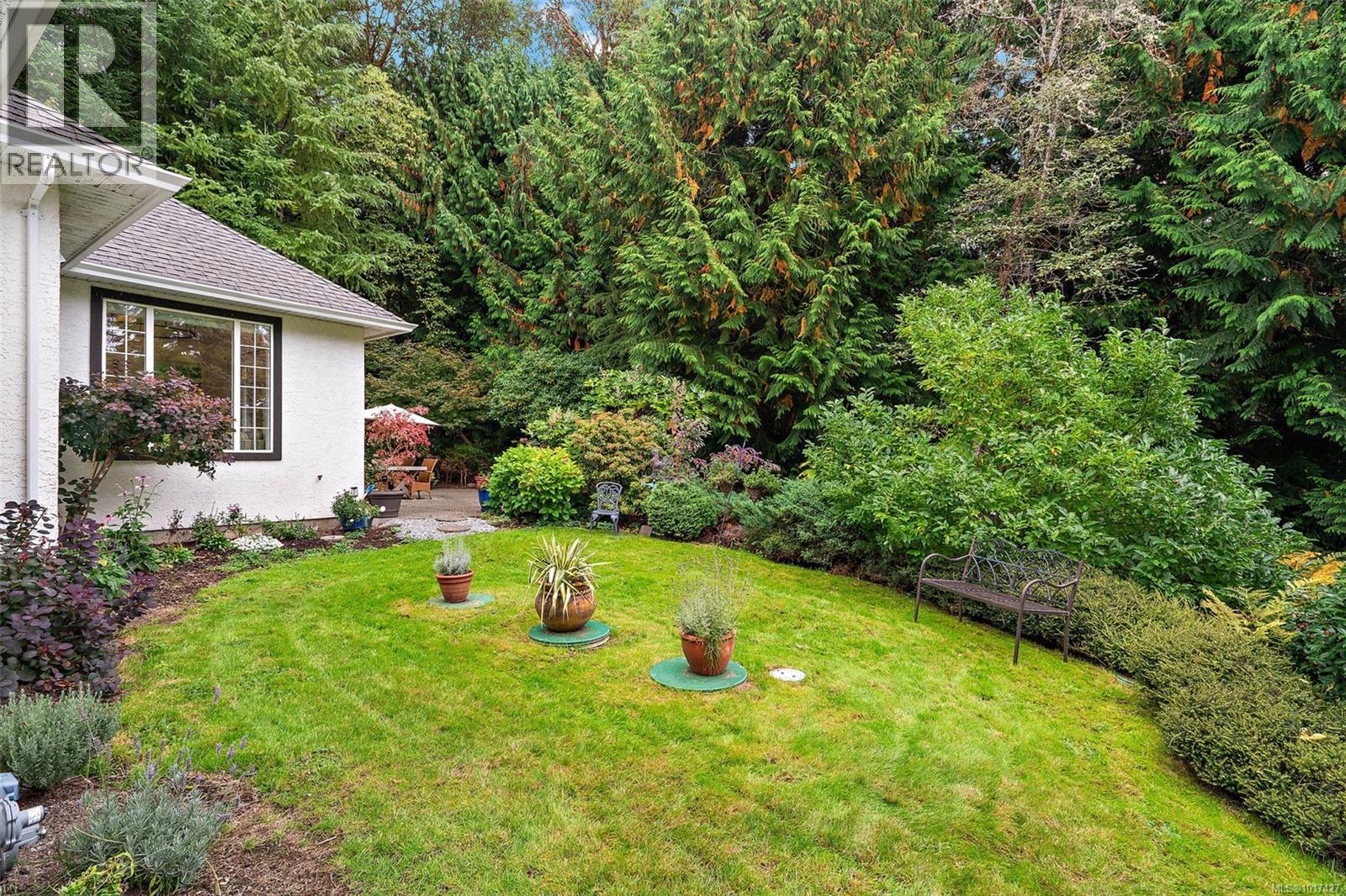 11327 Nitinat Rd, North Saanich
