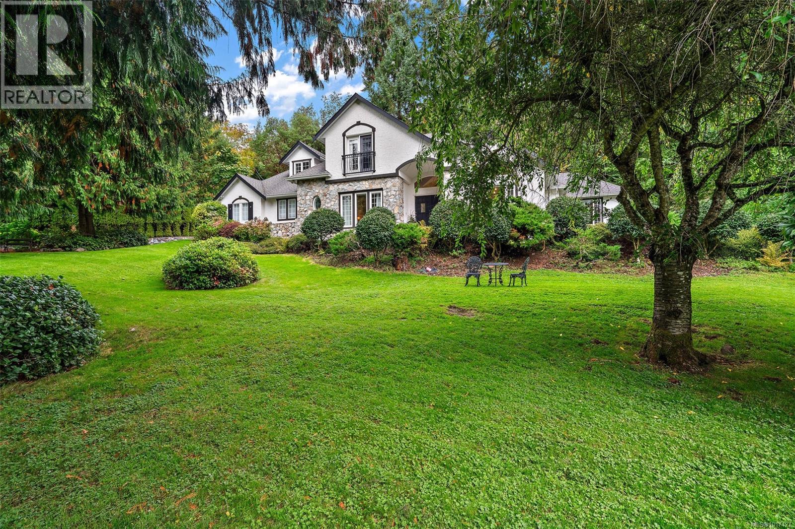 11327 Nitinat Rd, North Saanich